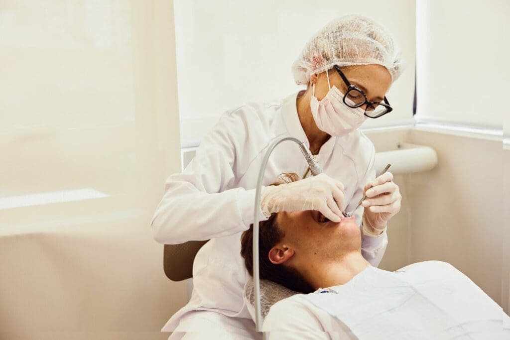 recognizing symptoms of dental emergencies, provided by Waban Dental Group, Newton, MA."